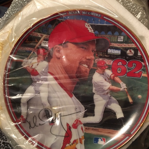 Mark McGwire Collector’s Plate - Picture 2 of 3